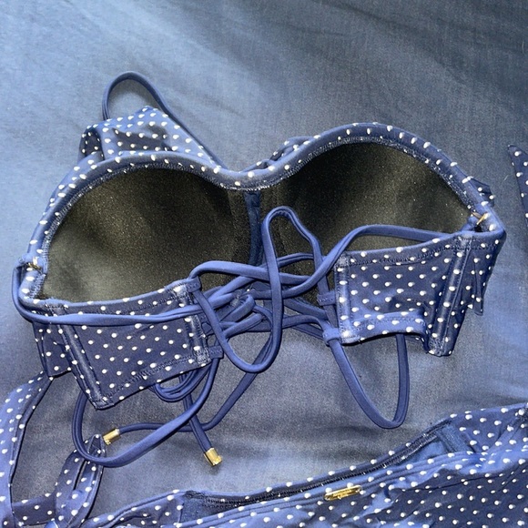 Abercrombie & Fitch bikini - Picture 6 of 7